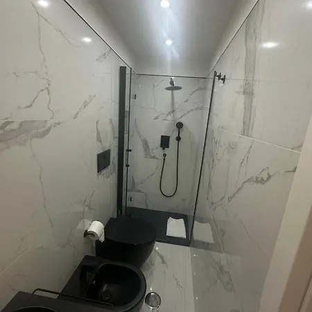 B Dottula Appartament Case de vacanță